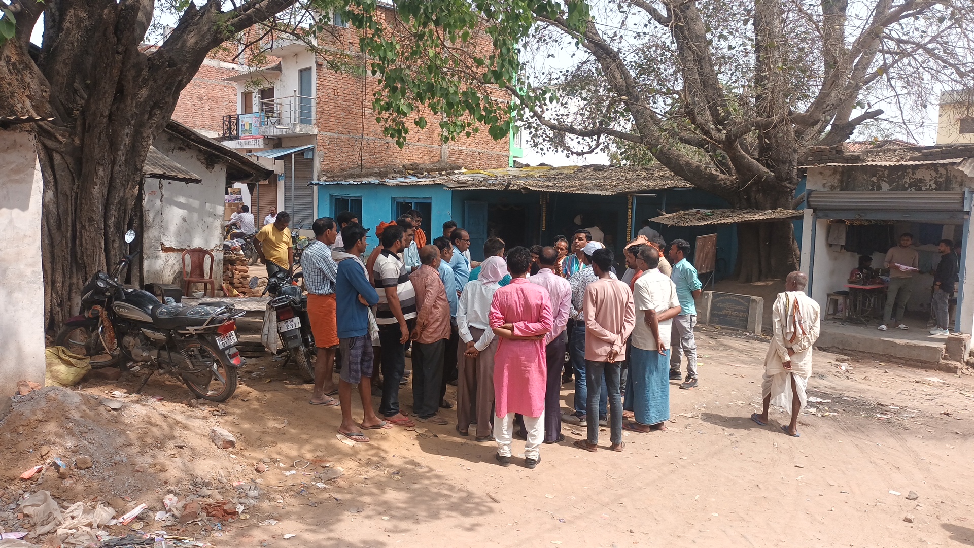 सरकारी जमीन बचाने पर ग्राम सभा सदस्यों को मिली धमकी, जांच की मांग