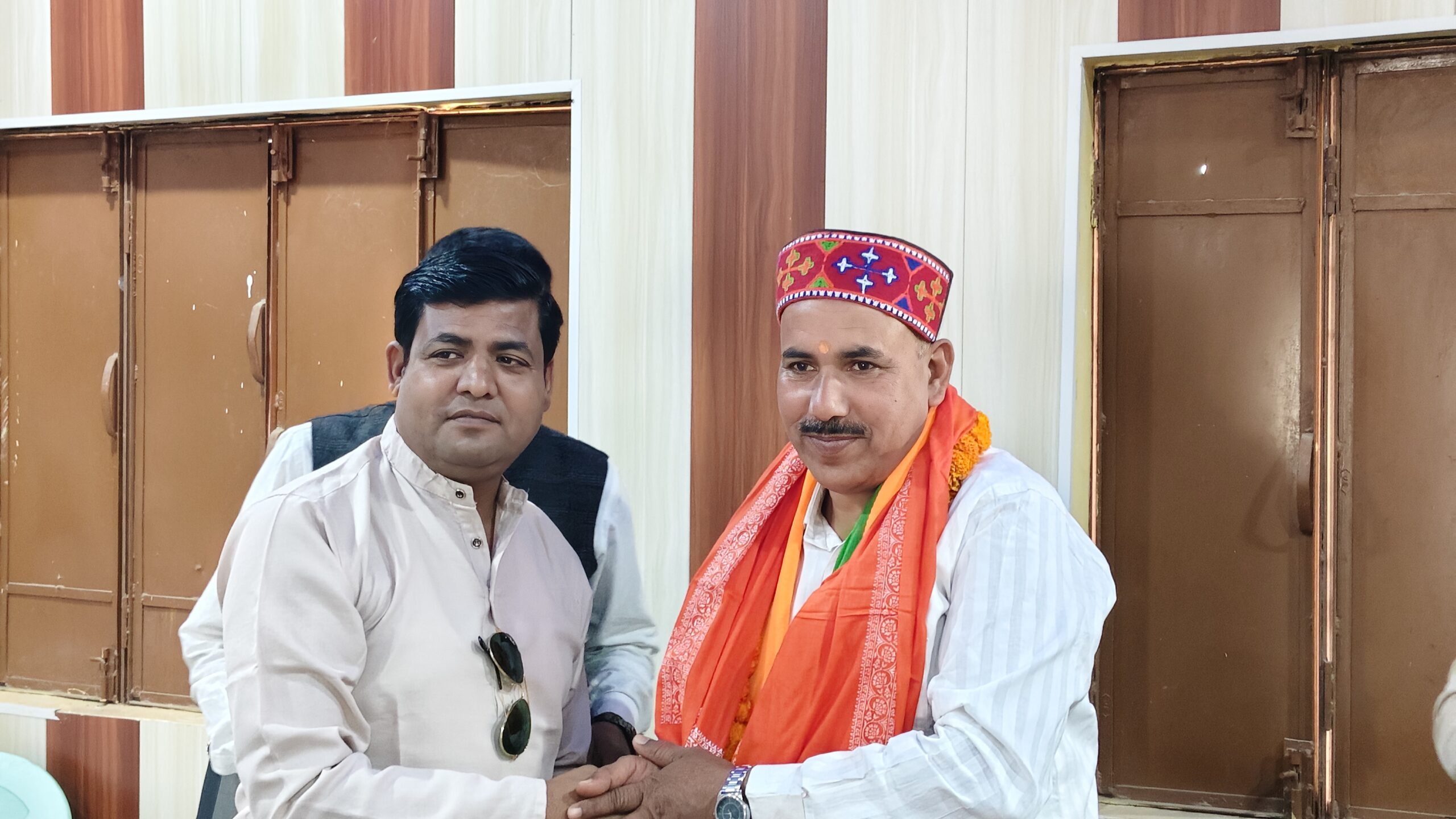 सलैयाडीह पंचायत भवन में भाजपा जिला उपाध्यक्ष मनोज मिश्रा का भव्य स्वागत