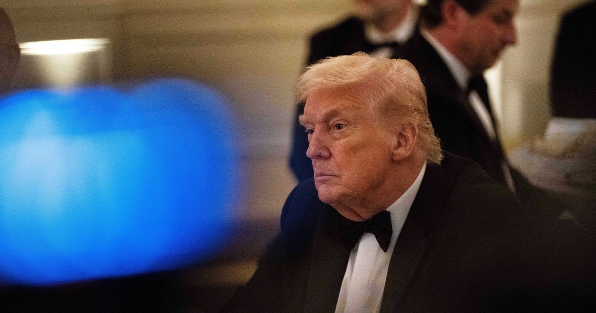 Iran War News | Donald Trump | Iran-US war | पहले 5 और अब 10 दिन…ईरान ने डोनाल्ड ट्रंप को फिर झुकाया, होर्मुज न खुला तो अमेरिका ने लिया यूटर्न