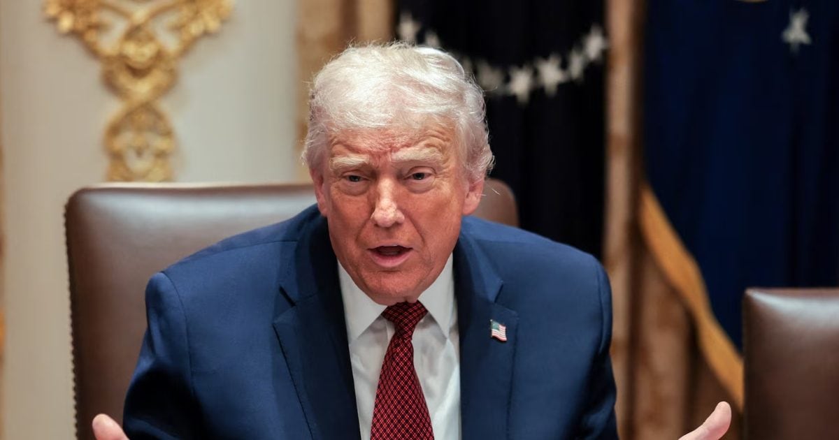 Iran gifts 10 oil tanker to Trump | ट्रंप ने फोड़ा ‘तेल बम’, बोले- ईरान ने माफी मांगी और भेजे 10 ऑयल टैंकर भी भेजे