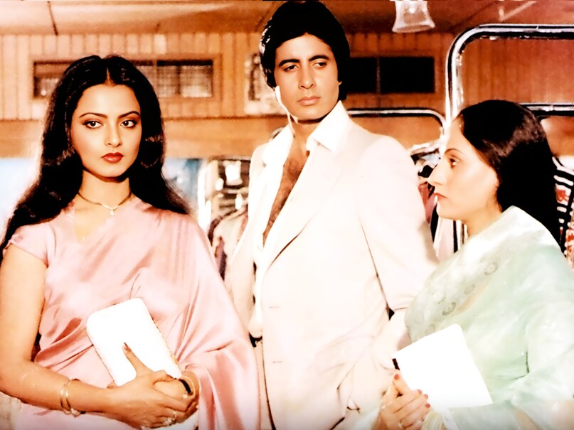 Amitabh Rekha Last Movie Silsila, Silsila Box Office Failure, Amitabh Rekha Jaya Triangle Movie, Iconic Silsila Dialogues, Rekha Amitabh Silsila Songs, अमिताभ रेखा आखिरी फिल्म, सिलसिला मूवी फ्लॉप या हिट, अमिताभ रेखा जया बच्चन सिलसिला, यश चोपड़ा की सिलसिला, रंग बरसे गाना इतिहास