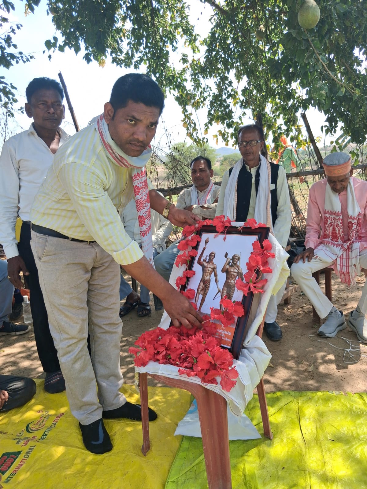 निलाम्बर-पीताम्बर शहादत दिवस पर वीर स्वतंत्रता सेनानियों को दी गई श्रद्धांजलि