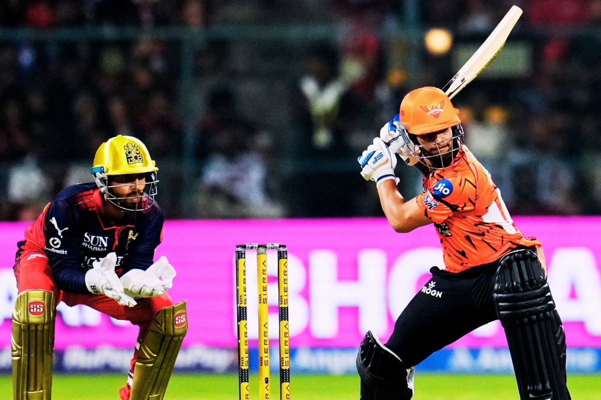 मां की मौत, पिता ने कर ली दूसरी शादी, चाचा बने फरिश्ता और दादी ने पाला, 18 गेंद में 43 रन बनाने वाले अनिकेत वर्मा की कहानी रुला देगी