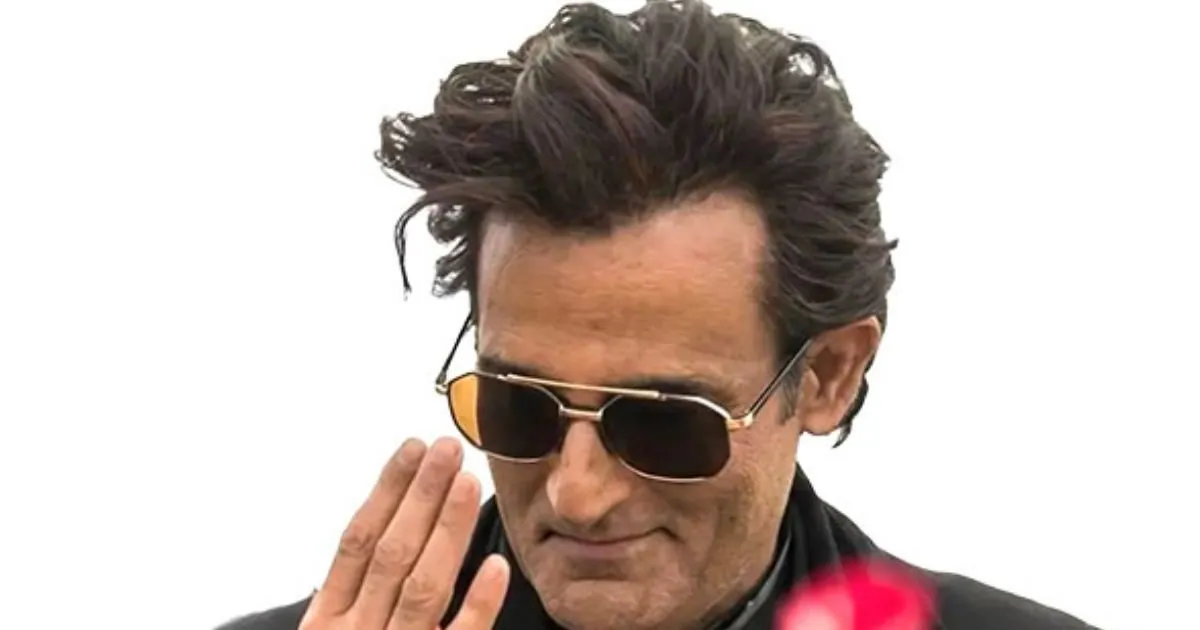 ‘ऐसे रोओ जैसे तुम्हारा बाप मरा हो’, आदित्य धर ने ‘धुरंधर’ फेम एक्टर को दी थी सलाह, थिएटर में भावुक हो गए थे लोग