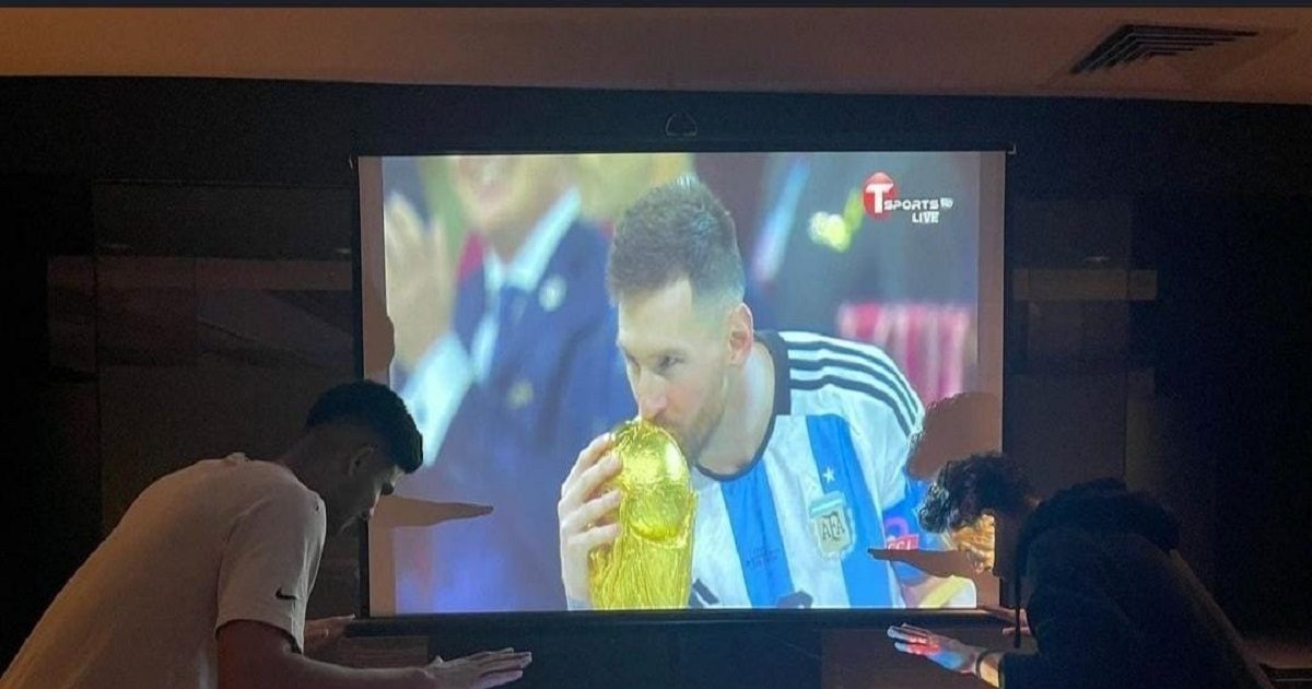 फीफा वर्ल्ड कप फाइनल के नशे में चूर दिखी इंडियन टीम, अर्जेंटीना के जीत के बाद खिलाड़ी मेसी के हुए दीवाने – team india players enjoyed the fifa world cup 2022 final in the same room argentina vs france