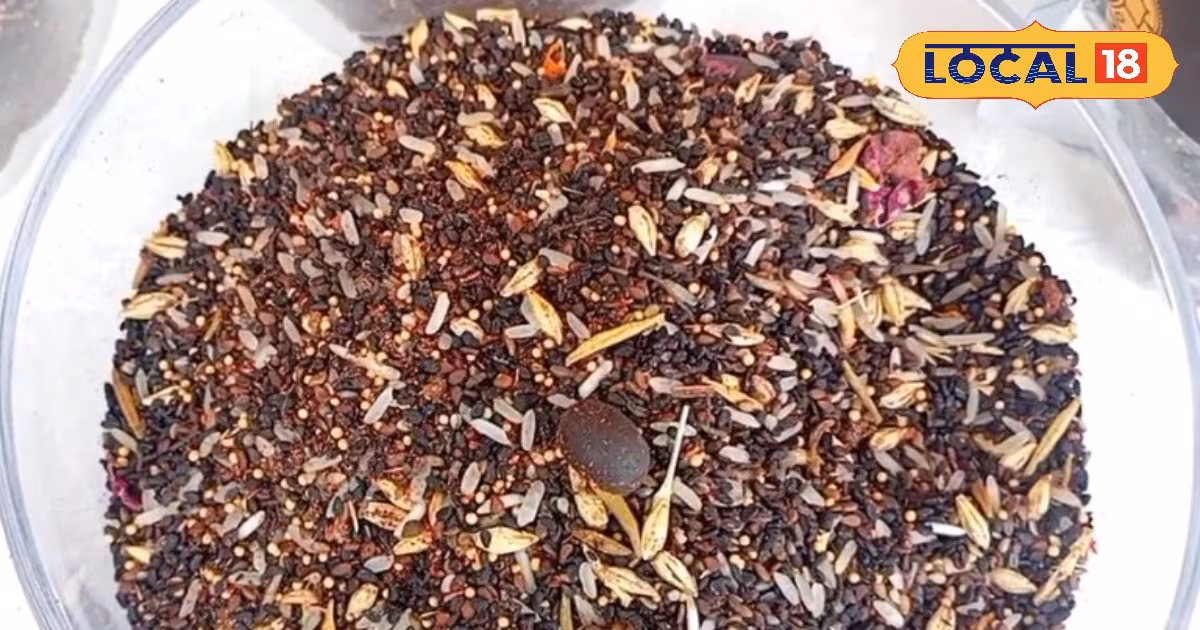 मुरादाबाद की दीपक राणा हवन सामग्री सेहत के लिए फायदेमंद । moradabad man makes magical materail earning in lakhs