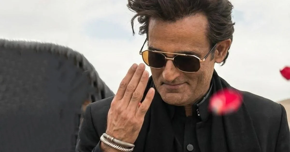 लग्जरी गाड़ियां, आलीशान बंगला, अक्षय खन्ना की कितनी है नेट वर्थ, ‘धुरंधर’ के बाद अब कितनी है ‘रहमान डकैत’ की फीस?