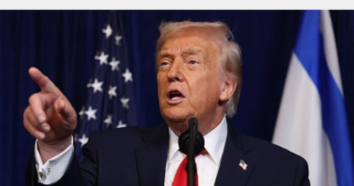 Iran has asked for ceasefire says Trump | ‘ईरान सीजफायर को गिड़गिड़ा रहा’ बोले ट्रंप