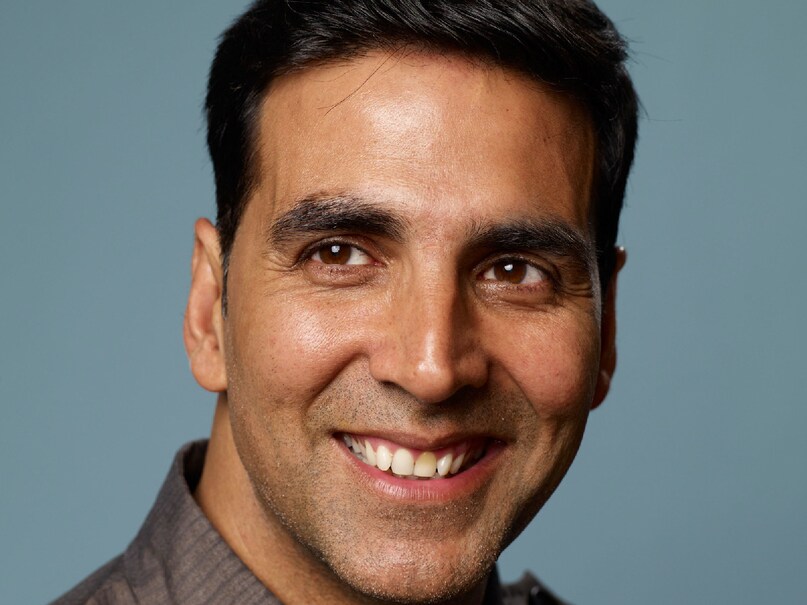 Bollywood Superstars Struggle Stories, Jackie Shroff Chana seller, Rajinikanth Bus Conductor, Akshay Kumar Waiter life, Nawazuddin Siddiqui Watchman, सुपरस्टार्स का संघर्ष, बॉलीवुड एक्टर्स की पुरानी नौकरियां, जैकी श्रॉफ की कहानी, रजनीकांत बस कंडक्टर, अक्षय कुमार वेटर