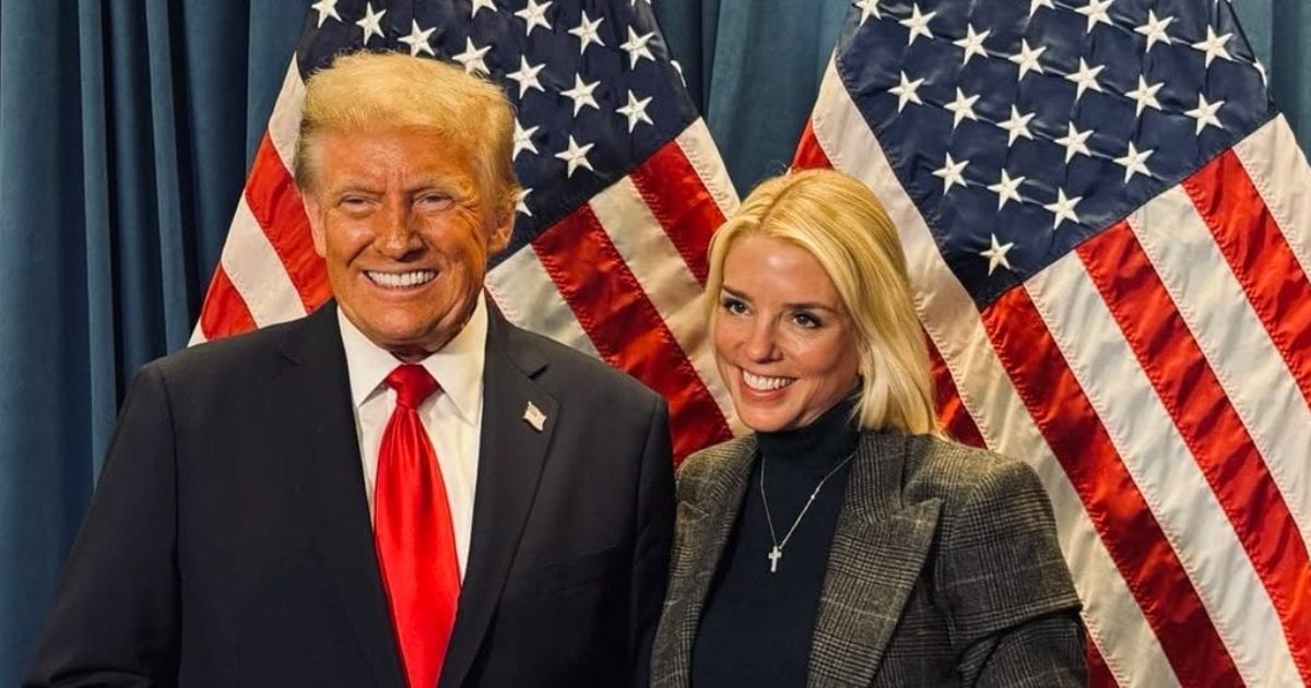 Trump Fires Pam Bondi | who is pamela Bondi | कौन हैं पाम बोंडी जिन्हें ट्रंप ने कुर्सी से उतार फेंका