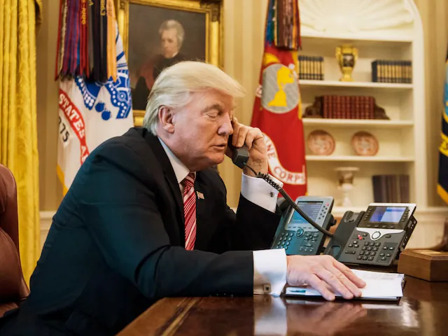 ईरान सीजफायर: ट्रंप ने आधी रात दो फोन कॉल्स किए, एक मुनीर को मगर दूसरा किसको?