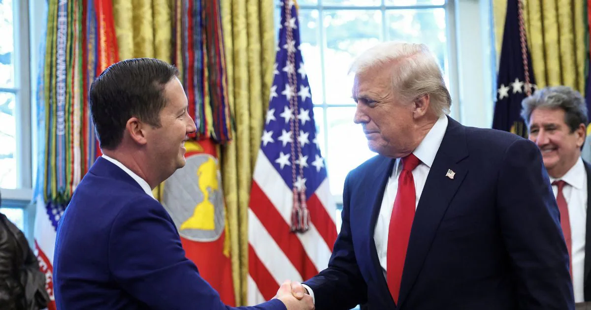 Why Trump Meets Sergio Gor Before Iran Deadline: ईरान वाली डेडलाइन से 60 मिनट पहले सीक्रेट मीटिंग भारत में अमेरिकी दूत से मिलेंगे ट्रंप क्या मकसद?