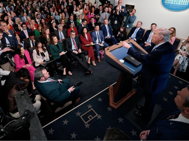 4 बॉम्बर, 64 फाइटर, 48 रिफ्यूलिंग... पायलट रेस्क्यू की कहानी ट्रंप की जुबानी