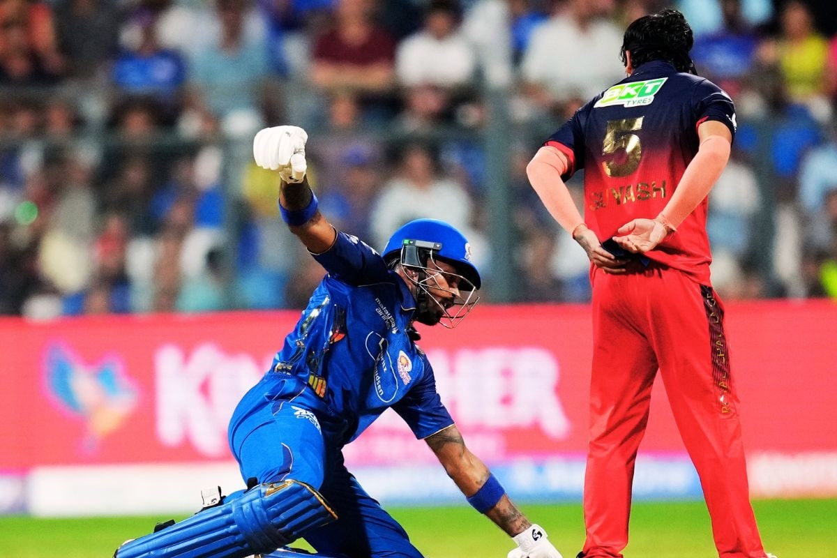 लगातार तीन हार के बाद मुंबई की टीम प्लेऑफ में कैसे पहुंचेगी, बाकी बचे कितने मुकाबले, चाहिए कितनी जीत