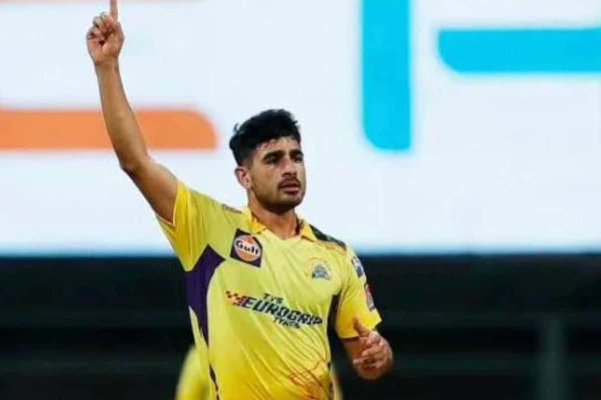 4 साल पुराना धोनी का चहेता कर सकता है खलील को रिप्लेस, CSK के लिए 2022 में मचा चुके है तहलका, टीम के साथ कर रहे हैं ट्रैवल