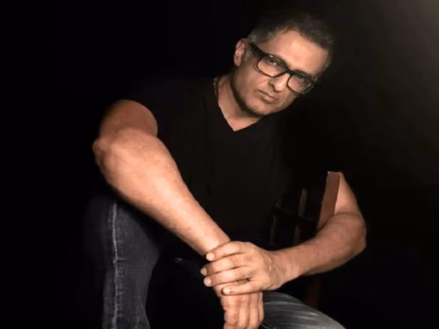 स्क्वैश खिलाड़ी करने लगा मॉडलिंग, एक्टिंग में हाथ आजमाने के बाद बने फिल्ममेकर
