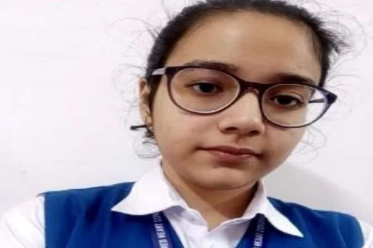 ICSE Board Results: 100% नंबर लाकर रच दिया इतिहास, जमशेदपुर की शांभवी तिवारी बनीं देश की टॉपर
