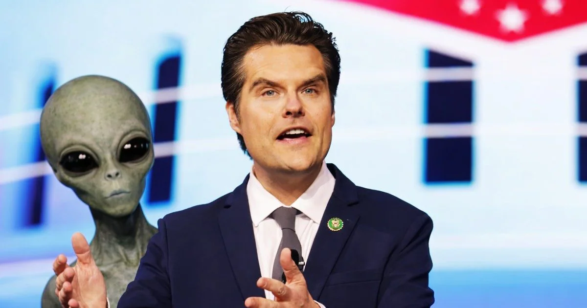 एलियंस और इंसानों का हाइब्रिड बच्चा तैयार कर रही अमेरिकी सेना? ट्रंप के ‘चहेते’ ने गिनाए 12 गुप्त ठिकाने