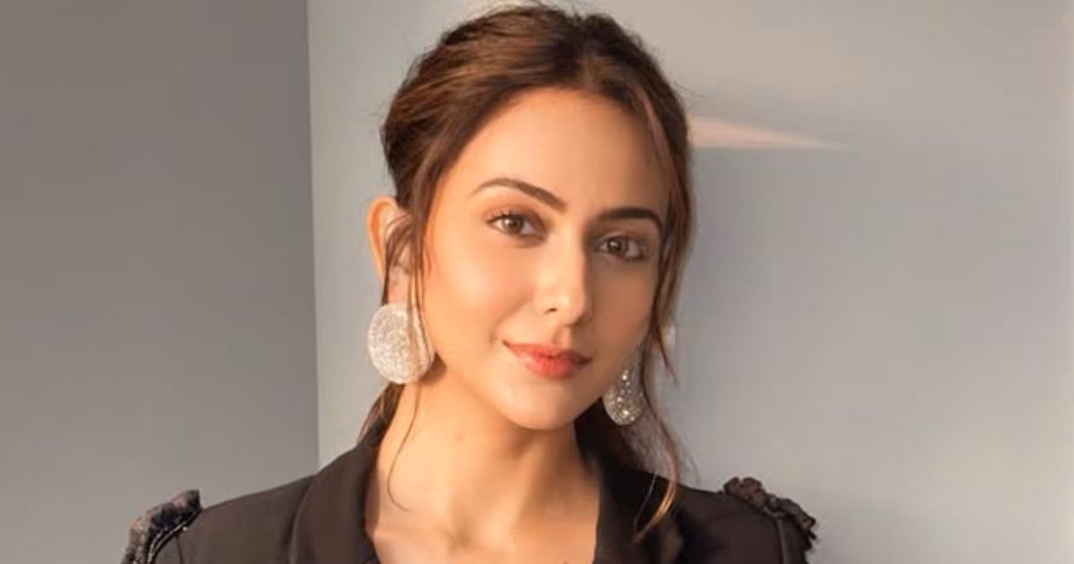 रकुल प्रीत सिंह ने दिया बड़ा हिंट, ‘पति पत्नी और वो 2’ ट्विस्ट का दिया इशारा, डबिंग स्टूडियो से शेयर की सेल्फी
