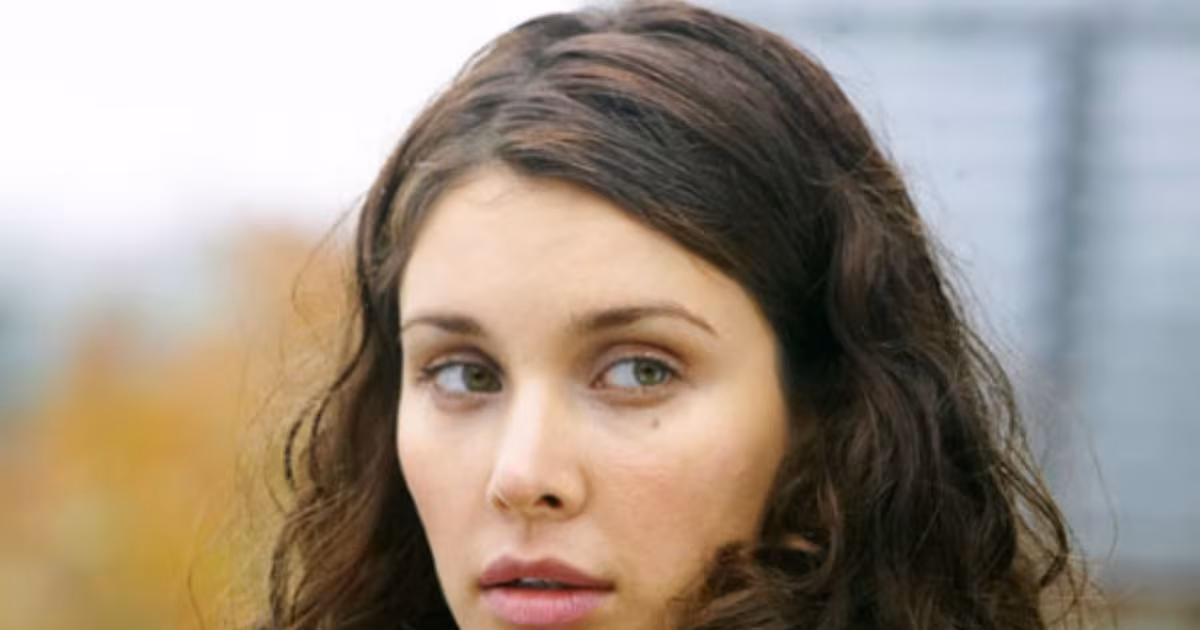 लेबनान पर इजराइली अटैक से सदमे में लीजा रे, एक्ट्रेस की वॉर खत्म करने की अपील- ‘शब्द नहीं बचे हैं’