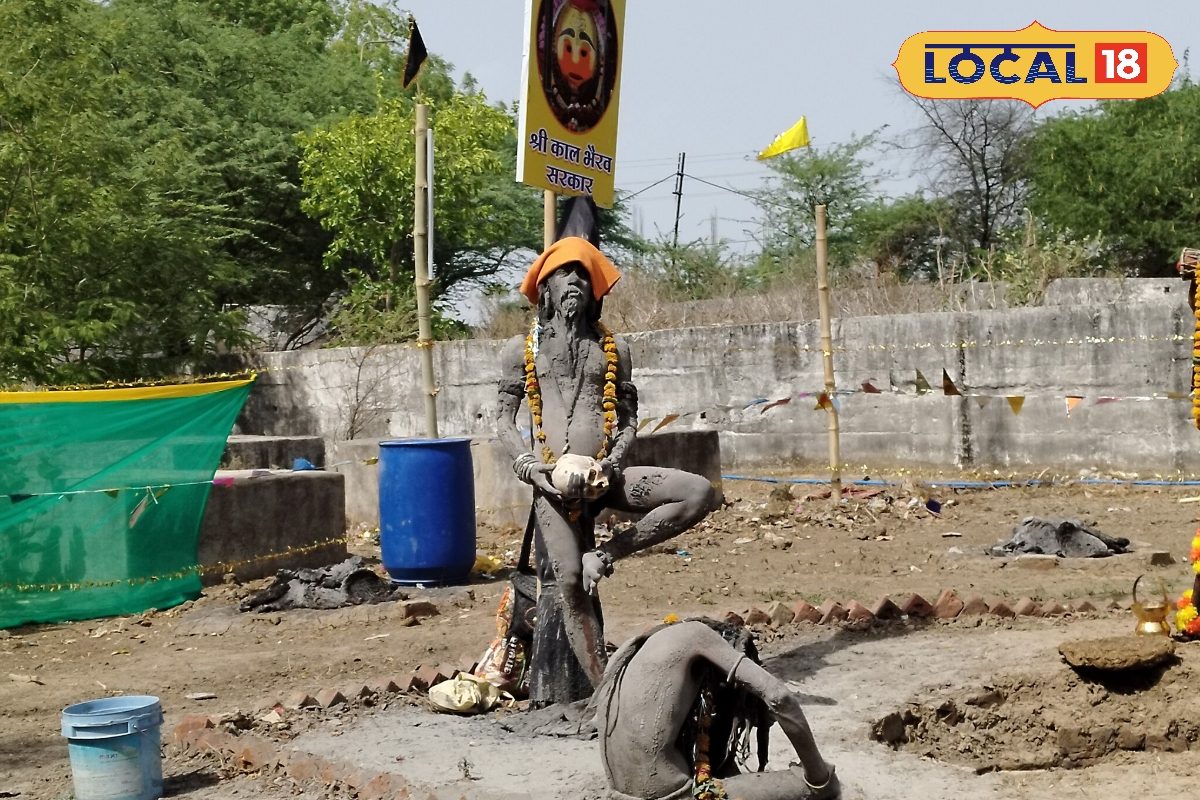 महाकाल नगरी में तप की अग्नि परीक्षा, 40°C में श्मशान घाट पर साधु की 21 दिवसीय तपस्या, जानें क्या है संकल्प