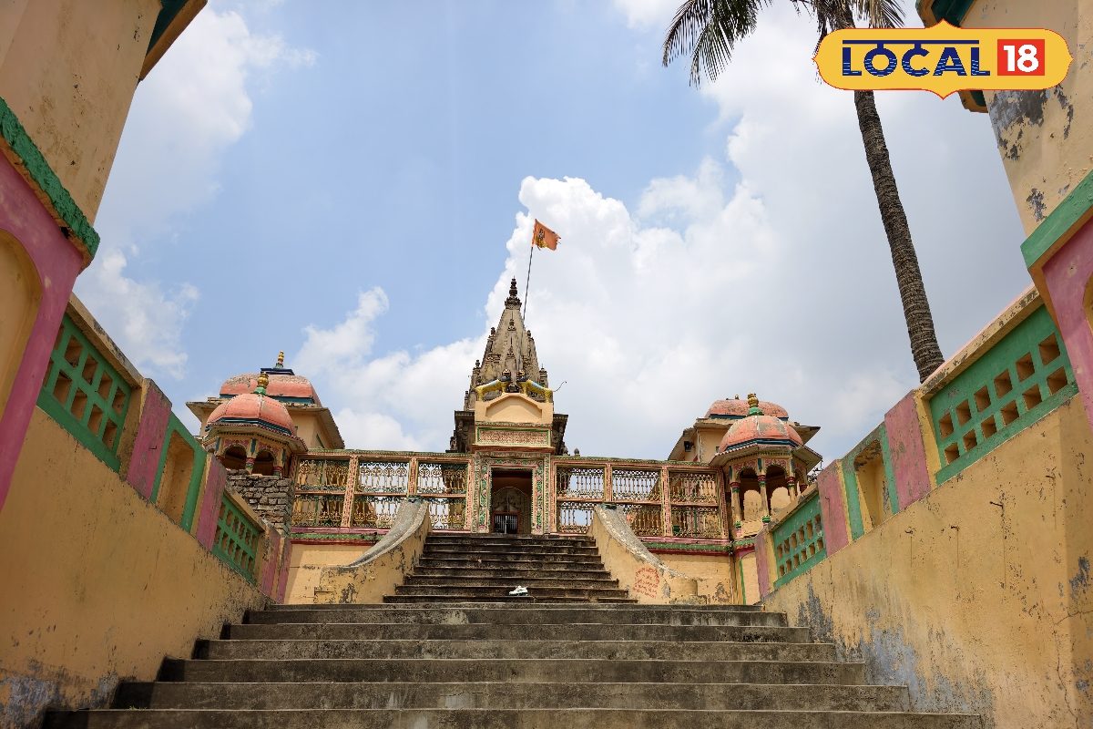 मऊ का चमत्कारी मंदिर… यहां मन्नत मांगने से सूनी गोद भर जाती है, 120 साल पुराने इस मंदिर की महिमा है न्यारी!