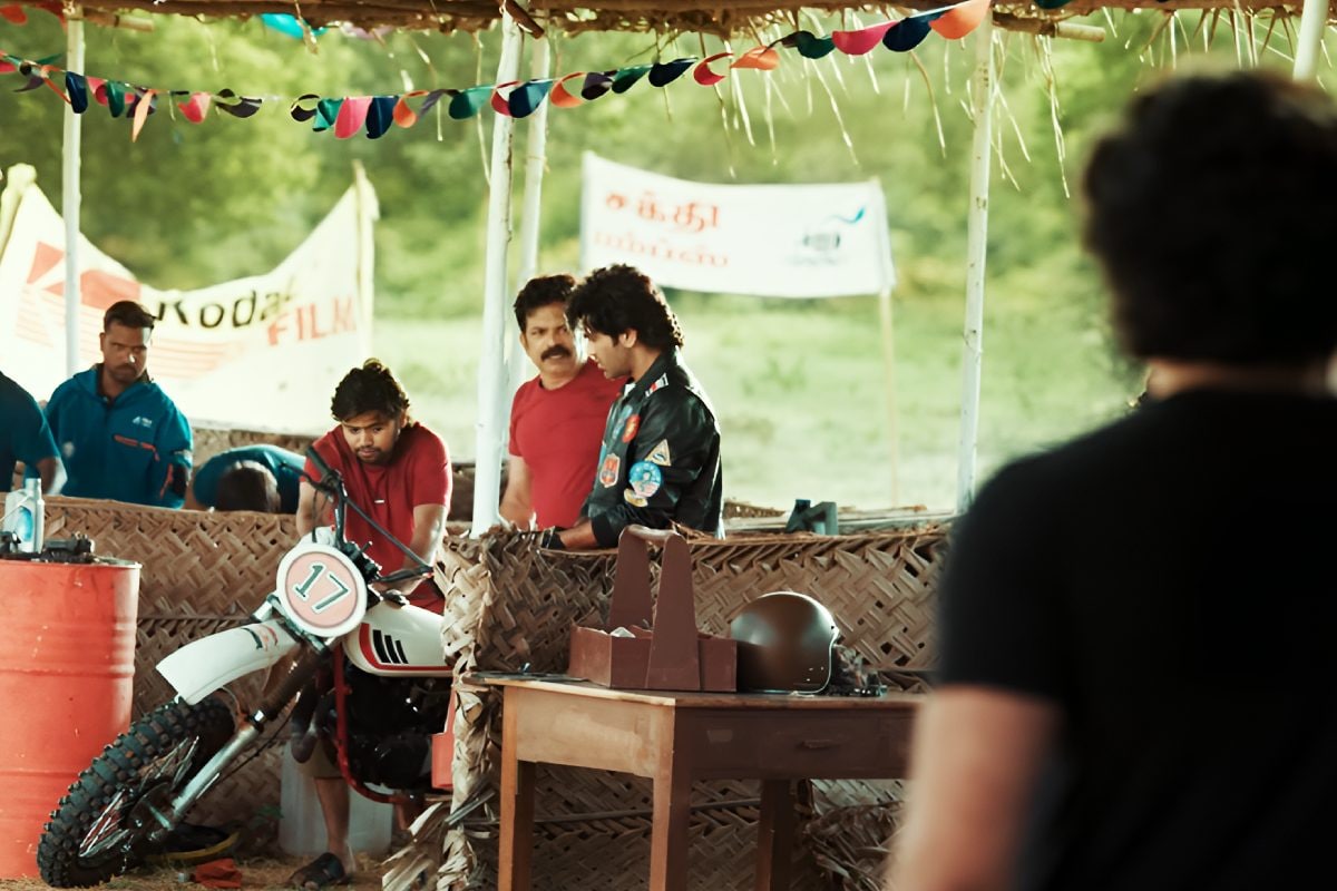 बॉक्स ऑफिस पर नहीं चला जादू, Netflix पर आते ही छाई बाप-बेटे की एक अनोखी कहानी, सरप्राइजिंग है फिल्म का क्लाइमैक्स