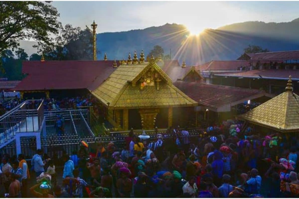 सबरीमाला मंदिर: सिंघवी-रोहतगी समेत कई वकीलों ने 16 दिनों तक की बहस, 9 जजों की संविधान पीठ ने रिजर्व किया फैसला
