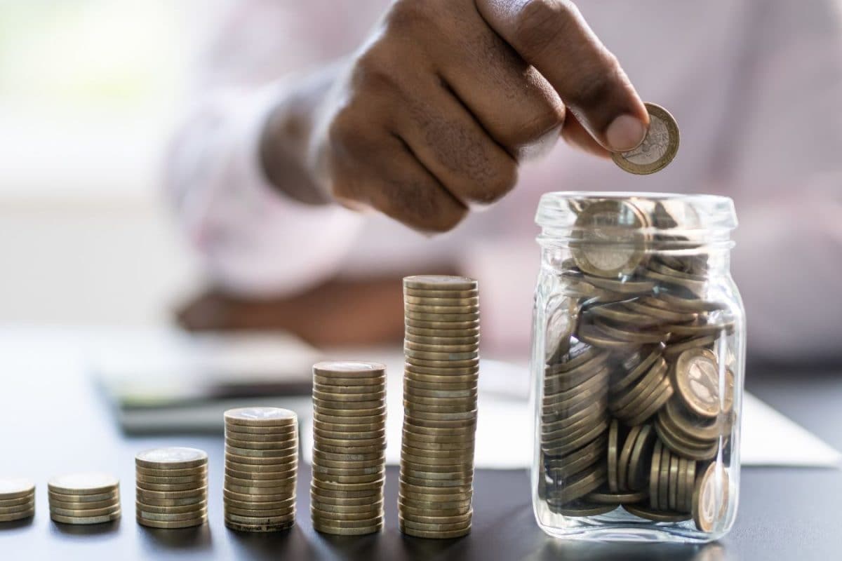 Investment Tips : बाजार में गिरावट के बीच आए निवेश के 2 विकल्‍प, एस नरेन ने भी दी है पैसे लगाने की सलाह
