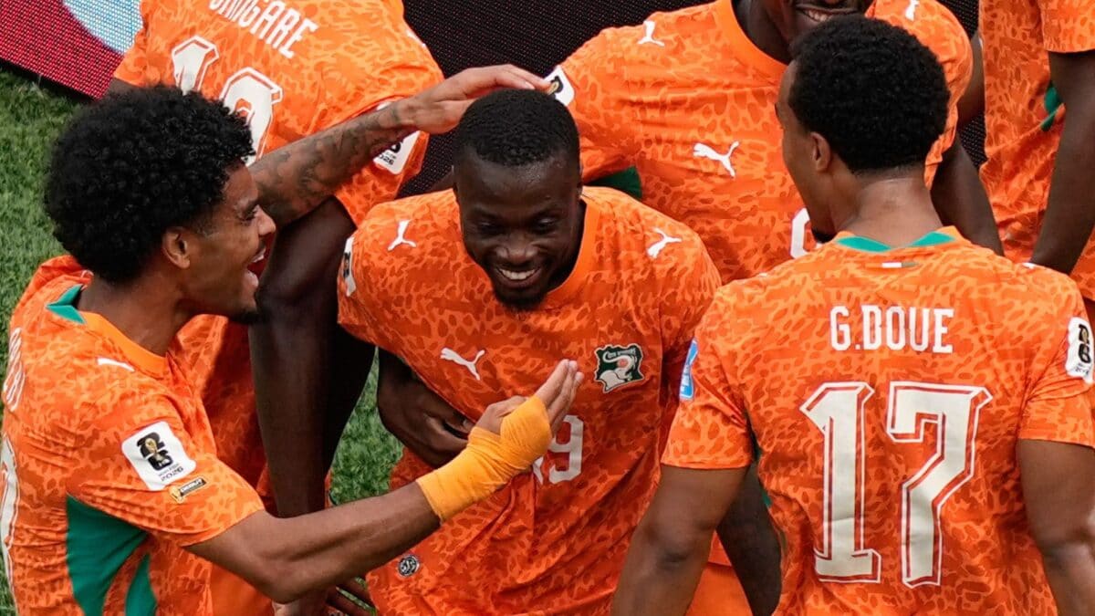 FIFA World Cup: निकोला पेपे के डबल गोल से आइवरी कोस्ट ने रचा इतिहास, पहली बार फीफा वर्ल्ड कप नॉक आउट में पहुंची