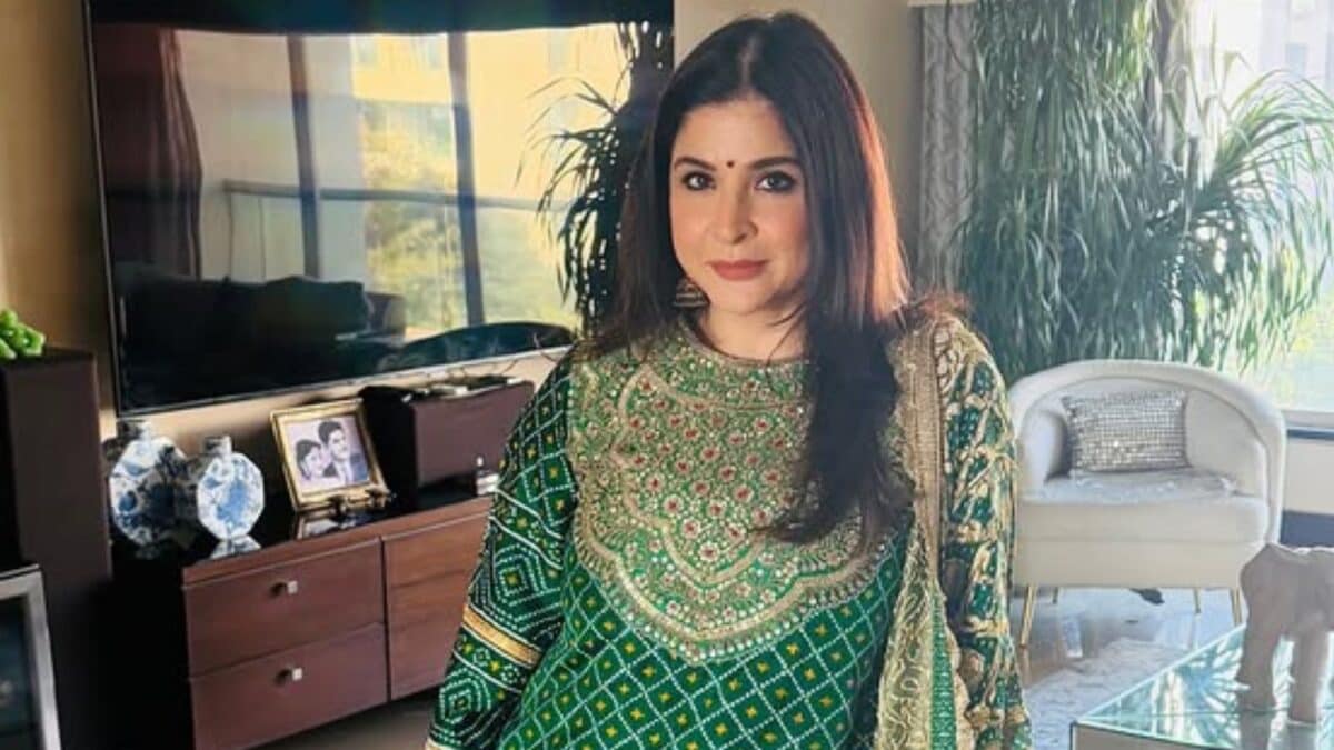 ‘विकिपीडिया पर तो मैं अभी भी भ्रूण हूं!’, उम्र के झोल पर महीप कपूर का मजेदार तंज, शान से जीने का दिया फॉर्मूला