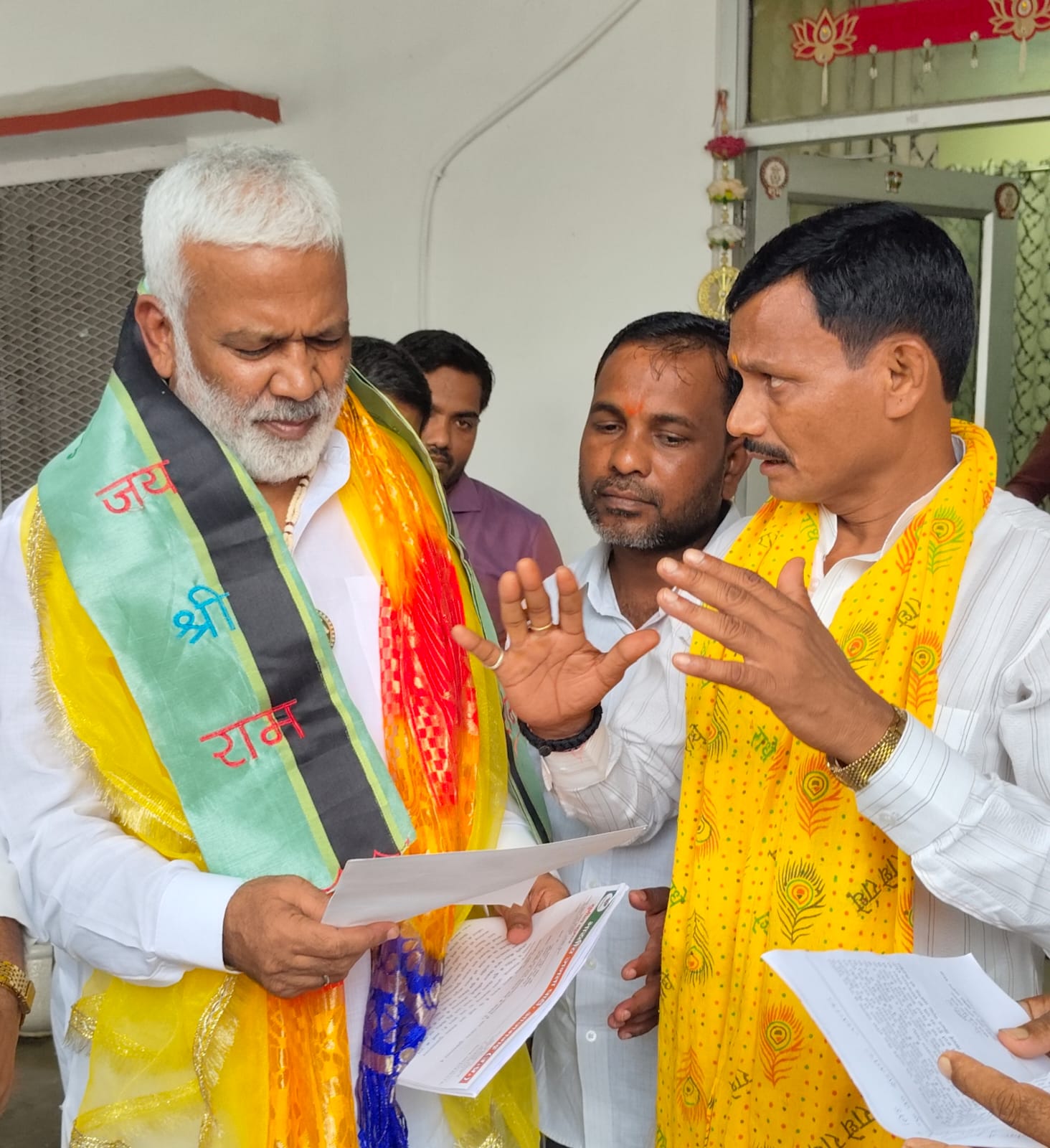 कनहर परियोजना और हर घर नल योजना को लेकर मंत्री से मिले जीत सिंह खरवार
