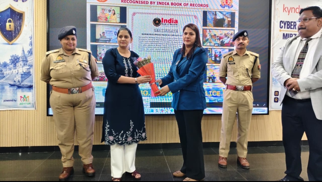 पुलिस उपमहानिरीक्षक द्वारा बीएचयू दक्षिणी कैम्पस में चल रहें 03 दिवसीय साइबर प्रशिक्षण शिविर का किया गया समापन, मिर्जापुर पुलिस ने बनाया सर्वाधिक पुलिस कर्मियों को साइबर प्रशिक्षित करने का रिकॉर्ड
